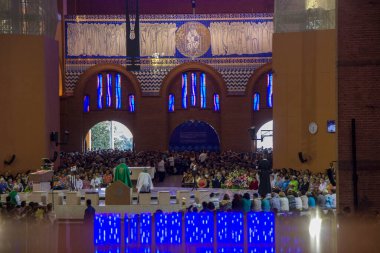 Nossa Senyora Aparecida Ulusal Sığınağı, Sao Paulo, Brezilya - 20 Eylül 2015: Aparecida do Norte Ulusal Sığınağı içinde.