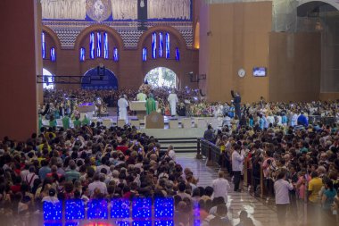 Nossa Senyora Aparecida Ulusal Sığınağı, Sao Paulo, Brezilya - 20 Eylül 2015: Aparecida do Norte Ulusal Sığınağı içinde.