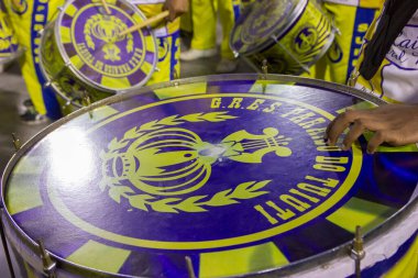 Brezilya, Rio de Janeiro 'da Samba Okulu' ndan davullar çalacak. - 17 Ocak 2016: Okul provası sırasında samba okulundan davullar çalacak..