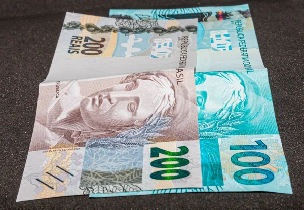 300 Reais Braziliaans Geld Bedrag Betaald Door Regering Nieuwe Termijnen — Stockfoto