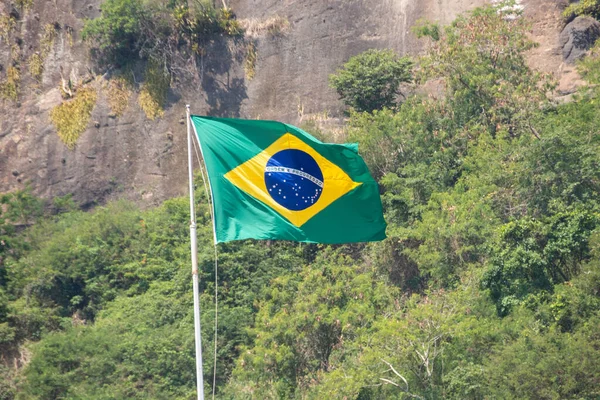 Braziliaanse Vlag Buiten Rio Janeiro Brazilië — Stockfoto