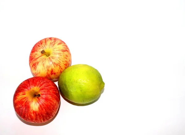 Apfel Isolieren Hintergrund Auf Weißer Leinwand Fruchtstruktur Rote Farbe — Stockfoto