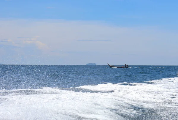 Paseo Barco Por Mar Exóticas Islas James Bond Contra Mar — Foto de Stock