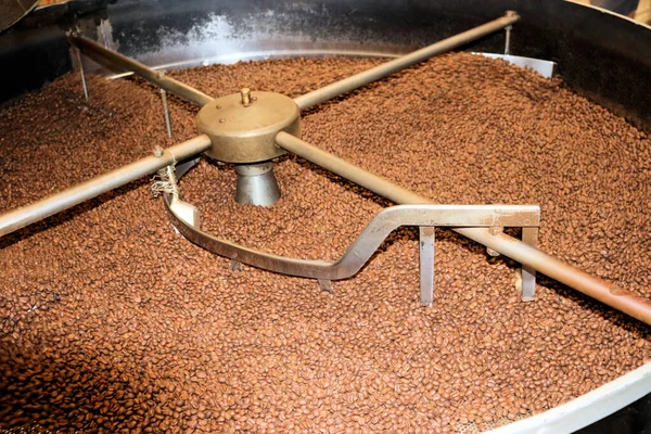 Röstkaffee Kaffeefabrik Kaffeeröstung Einer Maschine Einer Fabrik — Stockfoto