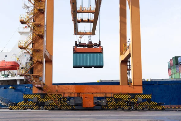 Industrial Container Cargo freight ship at habor for Logistic Im — Stock Photo, Image