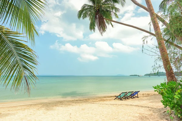 Strandkörbe Weißen Sandstrand Und Tropischen Meer Thailand — Stockfoto