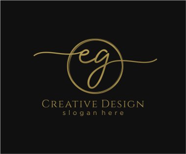 İlk el yazısı logosu tasarımı. Moda, fotoğrafçılık, düğün, güzellik, iş dünyası logosu.