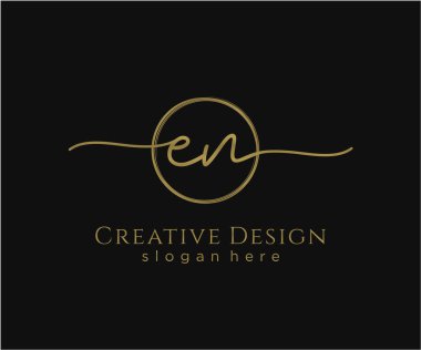 İlk el yazısı logosu tasarımı. Moda, fotoğrafçılık, düğün, güzellik, iş dünyası logosu.