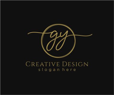 İlk el yazısı logosu tasarımı. Moda, fotoğrafçılık, düğün, güzellik, iş dünyası logosu.