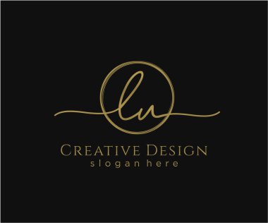 İlk el yazısı logosu tasarımı. Moda, fotoğrafçılık, düğün, güzellik, iş dünyası logosu.