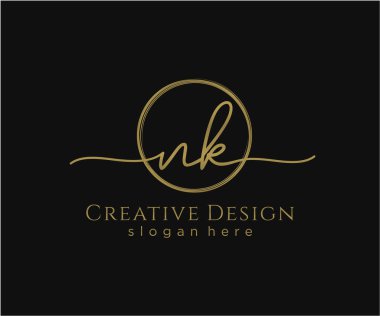 İlk el yazısı logosu tasarımı. Moda, fotoğrafçılık, düğün, güzellik, iş dünyası logosu.