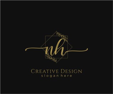 İlk el yazısı logosu tasarımı. Moda, fotoğrafçılık, düğün, güzellik, iş dünyası logosu.