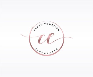 CE ilk el yazısı logosu tasarımı. Moda, fotoğrafçılık, düğün, güzellik, iş dünyası logosu.