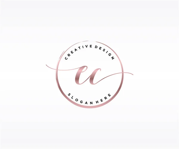 Ilk Yazısı Logosu Tasarımı Moda Fotoğrafçılık Düğün Güzellik Dünyası Logosu — Stok Vektör