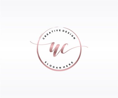 UC İlk El yazısı Logosu Tasarımı. Moda, fotoğrafçılık, düğün, güzellik, iş dünyası logosu.