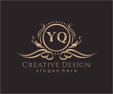 Başlangıçta YQ güzellik monogramı ve zarif logo tasarımı