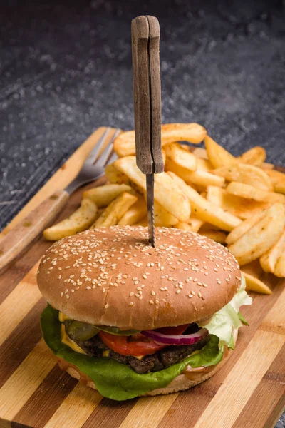 Tasty Rustic Hamburger Fries Wooden Table — Stock Photo, Image