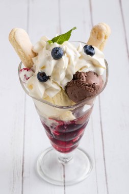 taze tatlı ferahlatıcı dondurma dondurma cam