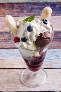 taze tatlı ferahlatıcı dondurma dondurma cam