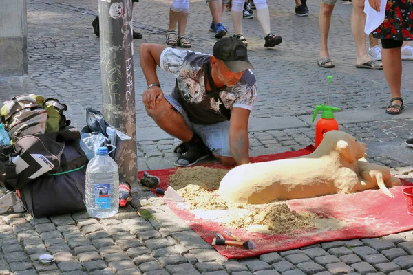 Copenhagen Denmark July Street Performer Sells His Artistic Creativity Sand — Stock Photo, Image