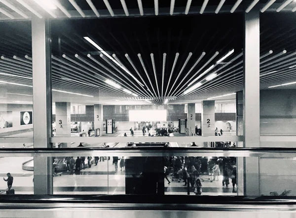 Hall de llegada nacional a Netaji Subhas Chandra Bose Internationa — Foto de Stock