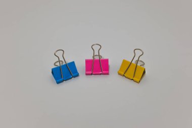 Belgeler için çift klip