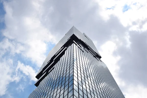 Bangkok - Grattacielo King Power MahaNakhon - Ponte di osservazione interno ed esterno a 360 gradi, Esperienza di vassoio di vetro, Ascensore in vetro idraulico — Foto Stock