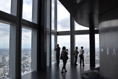Bangkok - King Power Mahanakhon Gökdelen - Kapalı ve Açık 360 derece gözlem güvertesi, Cam Tepsi Deneyimi, Hidrolik Cam Asansör