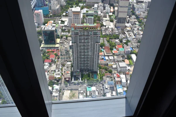 Bangkok-King Power Mahanakhon felhőkarcoló-beltéri és kültéri 360-fokos megfigyelő fedélzet, Üvegtálca Experience, hidraulikus Glass lift — Stock Fotó