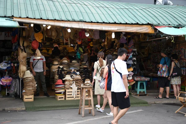 Bangkok - Chatuchak o Jatujak o JJ mercado de fin de semana — Foto de Stock