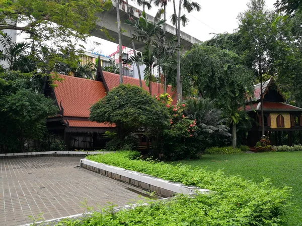 Bangkok-Suan Pakkad Palace — Stockfoto