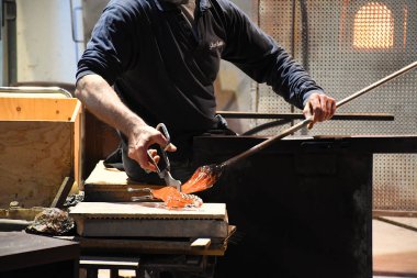 Murano cam üfleme - Venedik