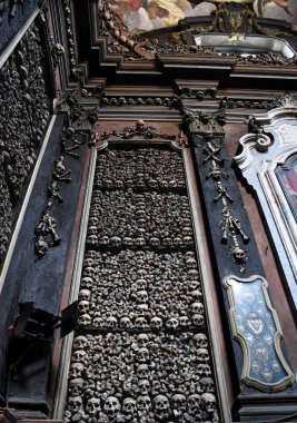 San Bernardino Alle Ossa Kilisesi Iç görünümü