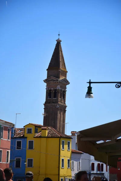 Burano Italien Juli 2019 Berömda Lutande Tornet San Martino Church — Stockfoto