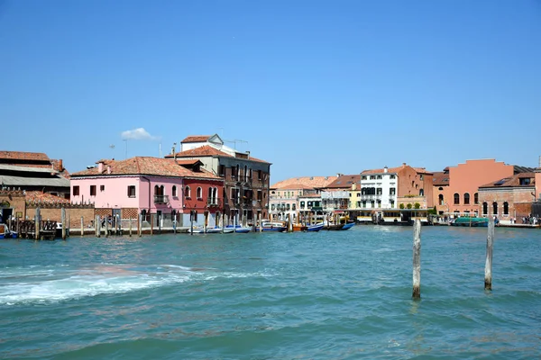 Murano Itálie Dubna 2019 Tradiční Italské Domy Ostrově Murano — Stock fotografie