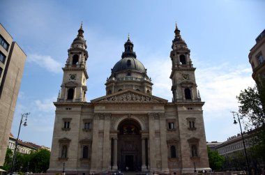 Budapeşte, Macaristan 04.24.2019: Macaristan 'ın Szent Istvan bazilikasındaki güzel Aziz Stephen Bazilikası. Bazilika adını Macaristan 'ın ilk kralı Stephen' dan alır.