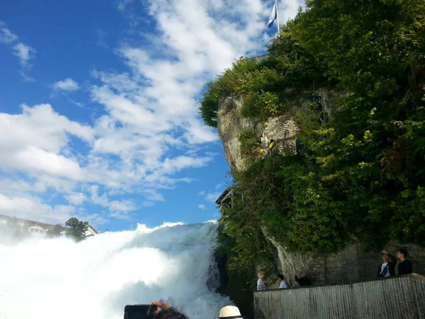 Laufen Uhwiesen Swiss 2018 Pemandangan Air Terjun Rhein Rheinfall Sebelah — Stok Foto