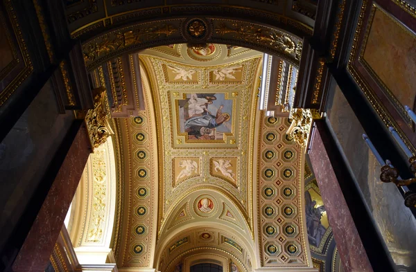 Βουδαπέστη Ουγγαρία 2019 Όμορφη Βασιλική Του Αγίου Στεφάνου Στα Ουγγρικά — Φωτογραφία Αρχείου