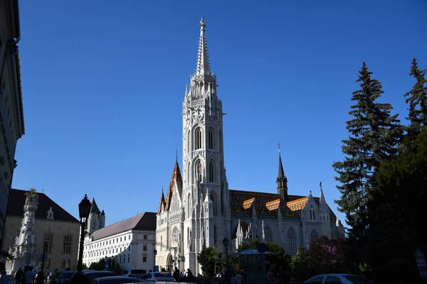 Landmärke Matthias kyrka i Budapest — Stockfoto