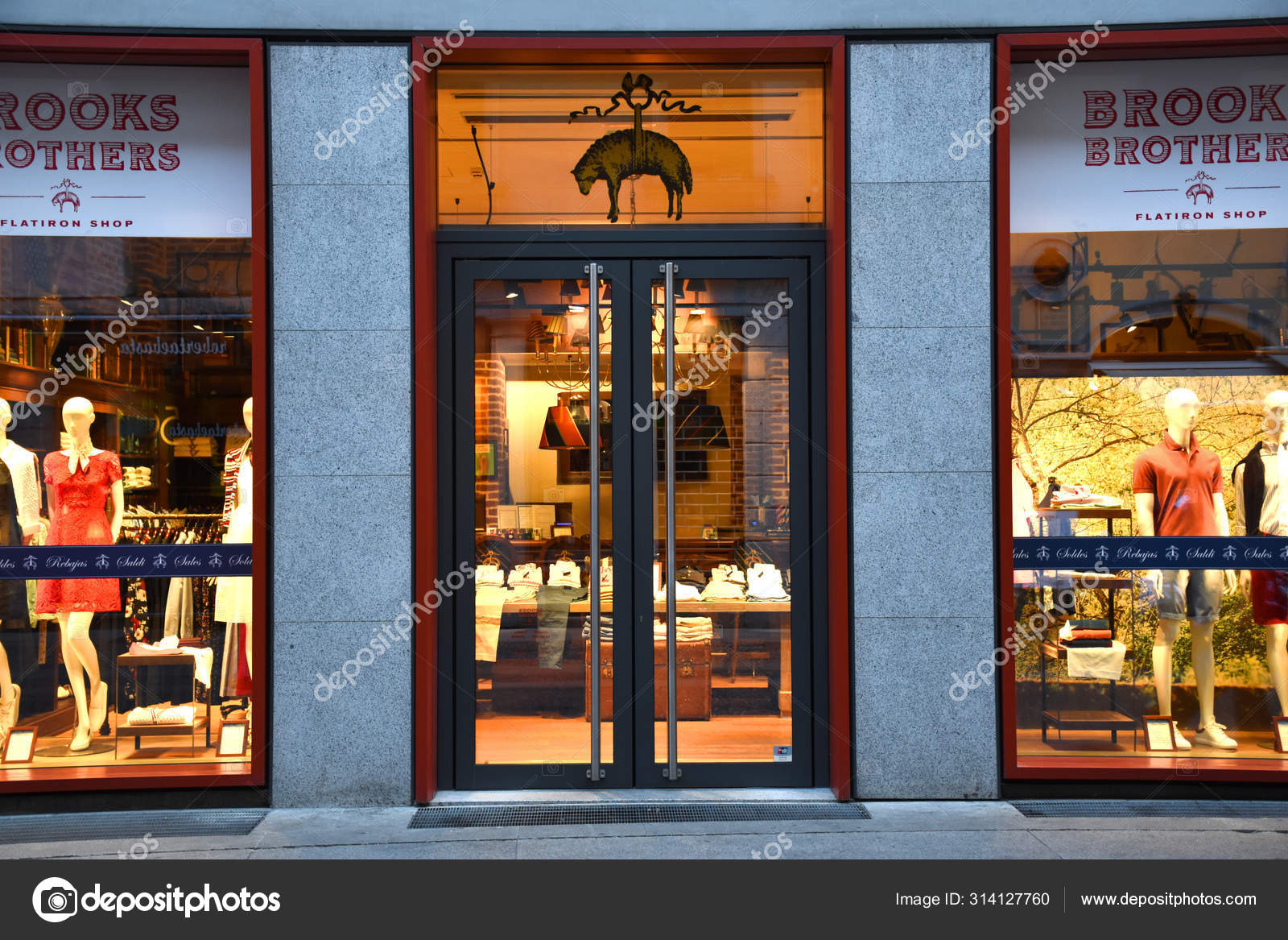 Milan Italy 2019 Storefront Entrance 