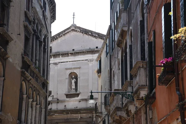 Βενετία Ιταλία 2019 Άνετοι Χαλαρωτικοί Ρομαντικοί Δρόμοι Της Βενετίας Καταπληκτική — Φωτογραφία Αρχείου
