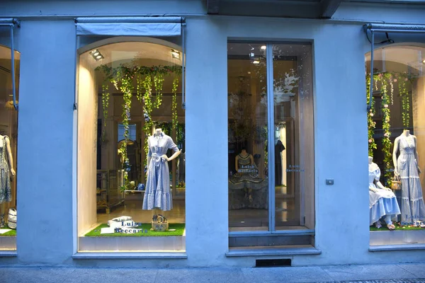 Milán Italia 2019 Storefront Entrada Tienda Luisa Beccaria Romántico Barrio — Foto de Stock