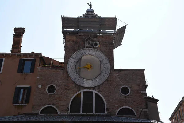 Βενετία Ιταλία 2019 Ένα Αρχαίο Ρολόι Ένα Χέρι Χωρισμένο Ώρες — Φωτογραφία Αρχείου