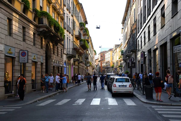 Milán Italia 2019 Vista Calle Famosa Calle Comercial Monte Napoleone — Foto de Stock