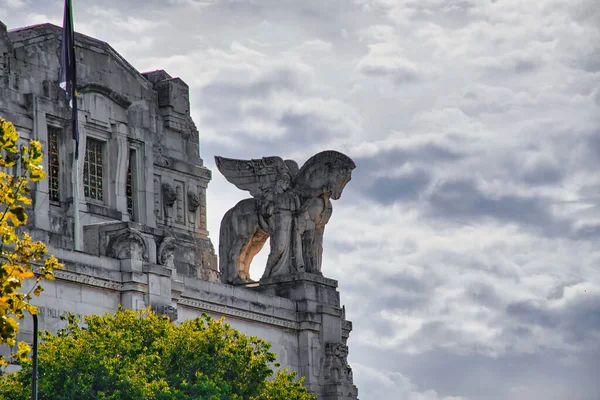 Milánó Olaszország 2020 Stazione Milano Centrale Milano Centrale Vasútállomás Monumentális — Stock Fotó