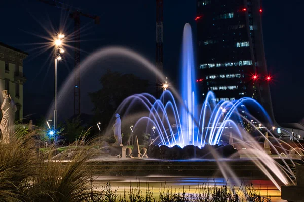 Milano Itália 2020 Colorida Deslumbrante Fonte Das Quatro Estações Fontana — Fotografia de Stock