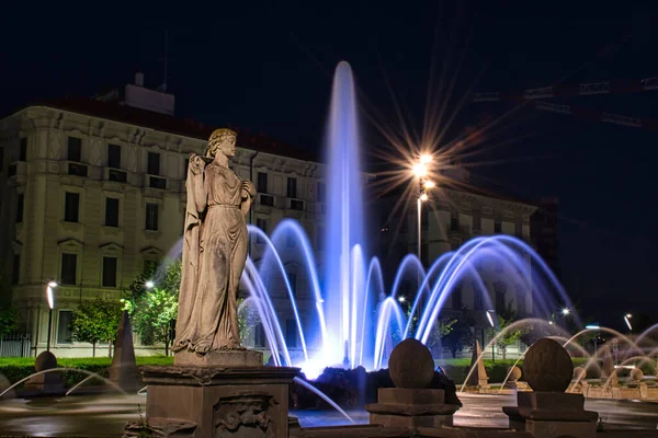 Milan Italie 2020 Fontaine Colorée Magnifique Des Quatre Saisons Fontana — Photo