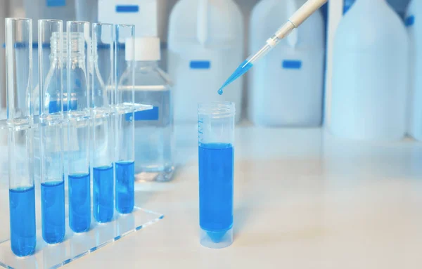 Науковий фон в синьо-білому — стокове фото