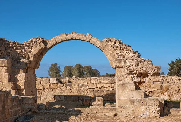 Ókori római boltívek, Paphos régészeti park Cipruson — Stock Fotó