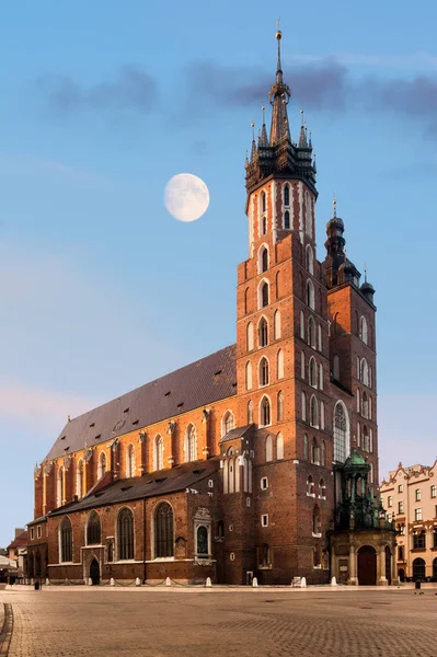 Église gothique Sainte-Marie à Cracovie — Photo